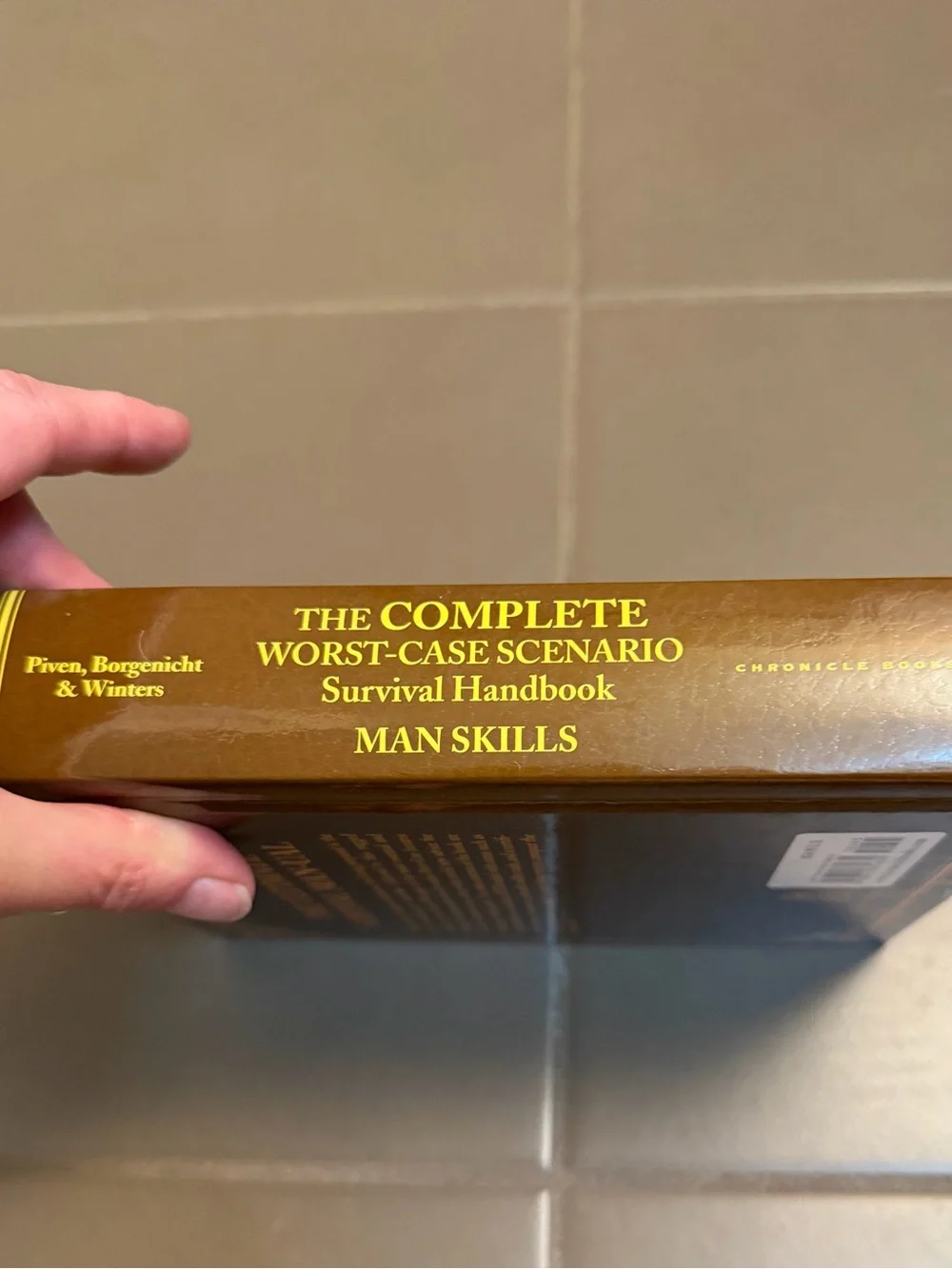 MAN SKILLS WORST CASE SCENARIO The Ultimate Survival Man-ual Hardback Book